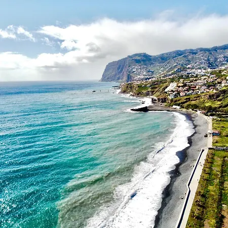 Dream - Everything Deserve! Funchal (Madeira)